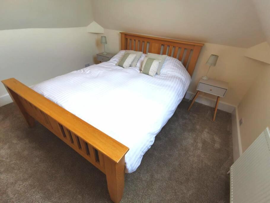 Beautiful Gate House A 4 Minute Walk From Beach Bognor Regis Exteriör bild