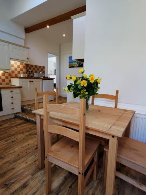 Beautiful Gate House A 4 Minute Walk From Beach Bognor Regis Exteriör bild